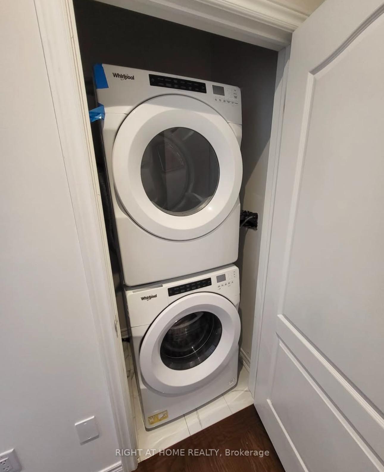 Photo 6 of Unit Unit A, 27 Hashmi Place, Brampton, Credit Valley — HOMEH