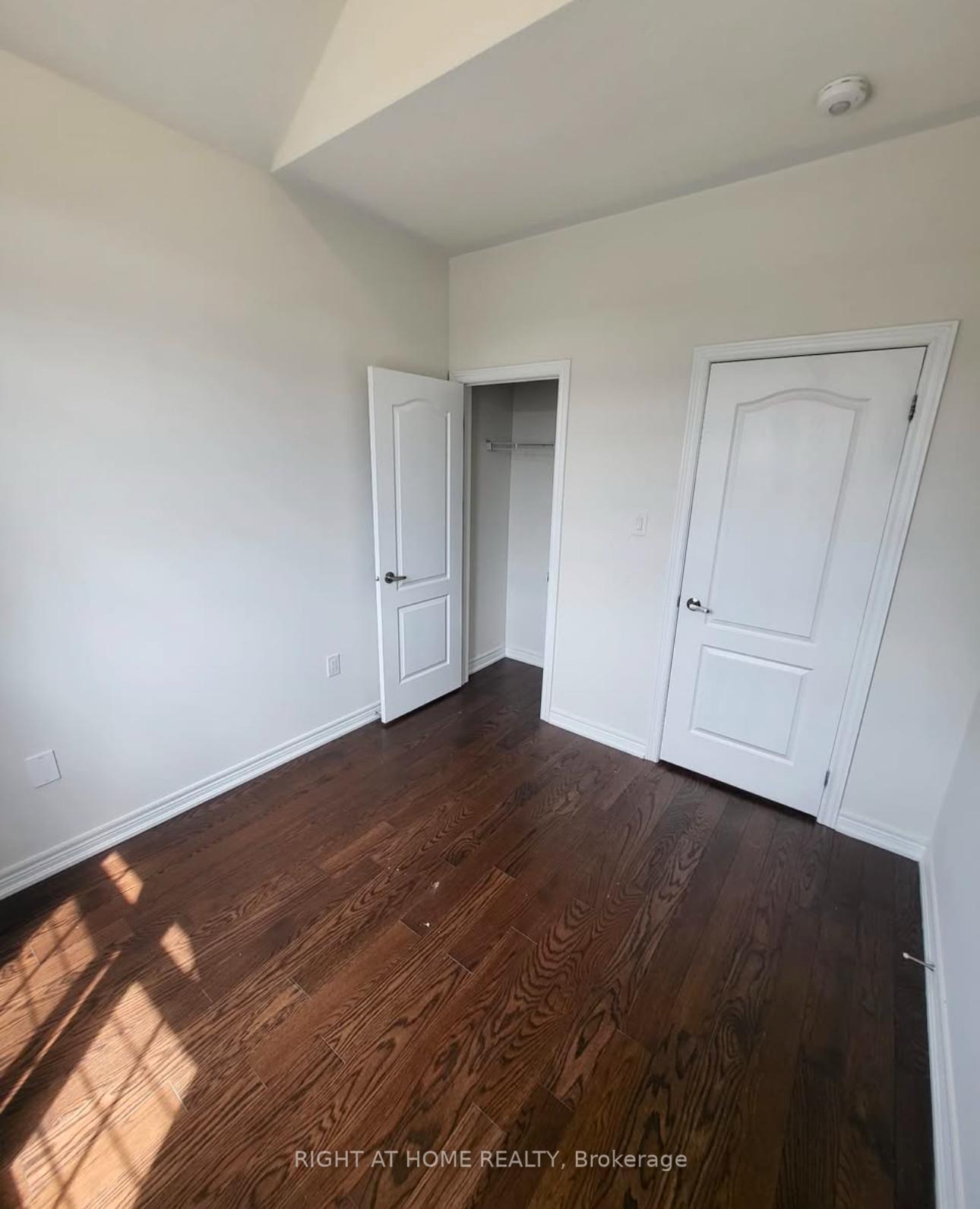 Photo 15 of Unit Unit A, 27 Hashmi Place, Brampton, Credit Valley — HOMEH