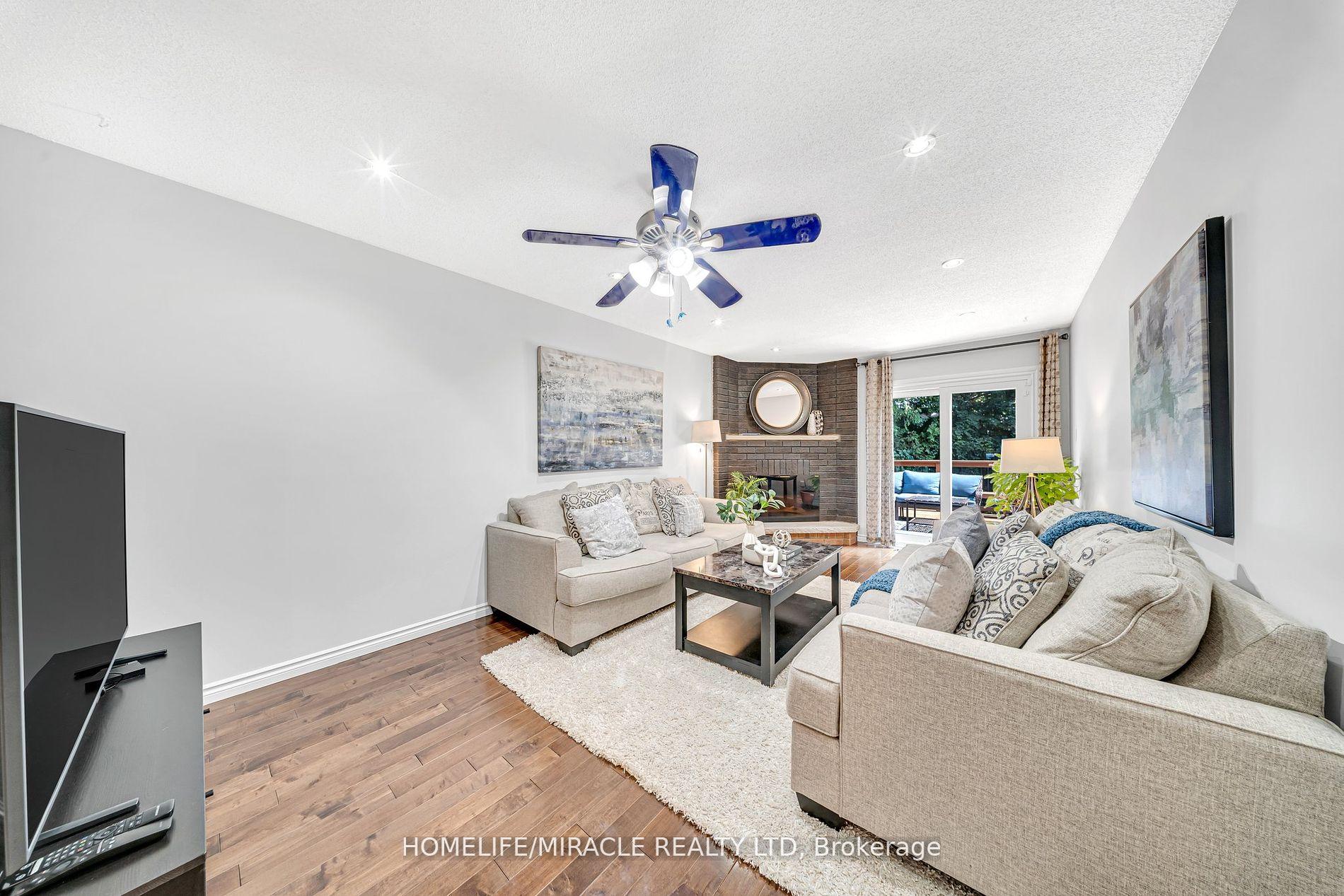 Photo 15 of 19 McCabe Crescent, Vaughan, Lakeview Estates — HOMEH