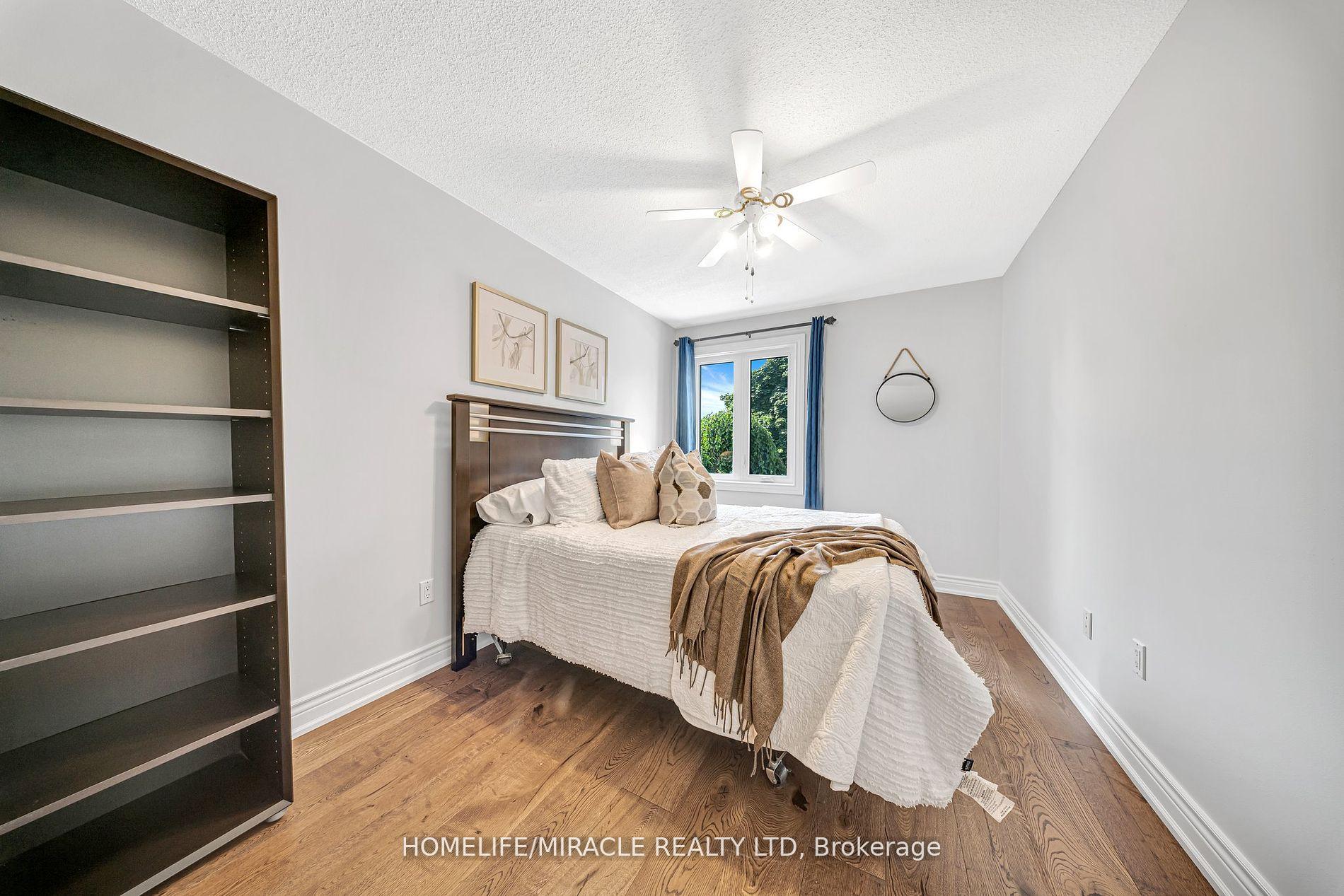 Photo 29 of 19 McCabe Crescent, Vaughan, Lakeview Estates — HOMEH