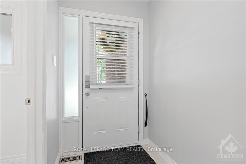 Photo 3 of 196 Larkin Drive, Ottawa, Barrhaven - Pheasant Run — HOMEH