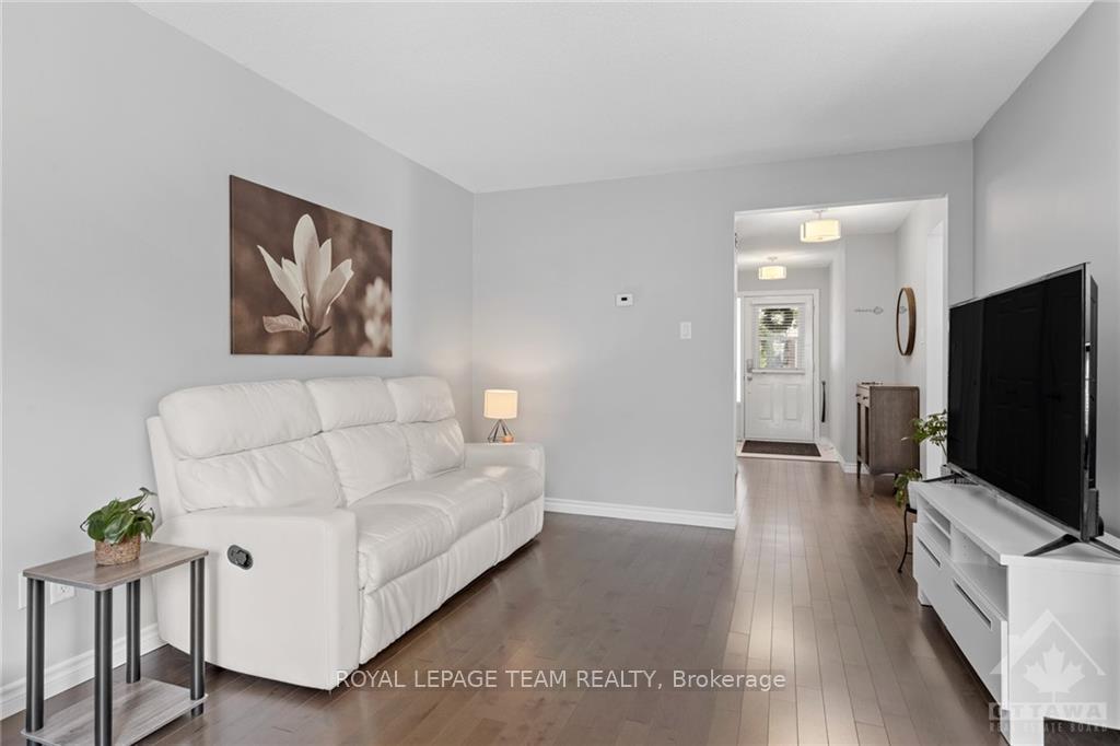 Photo 5 of 196 Larkin Drive, Ottawa, Barrhaven - Pheasant Run — HOMEH