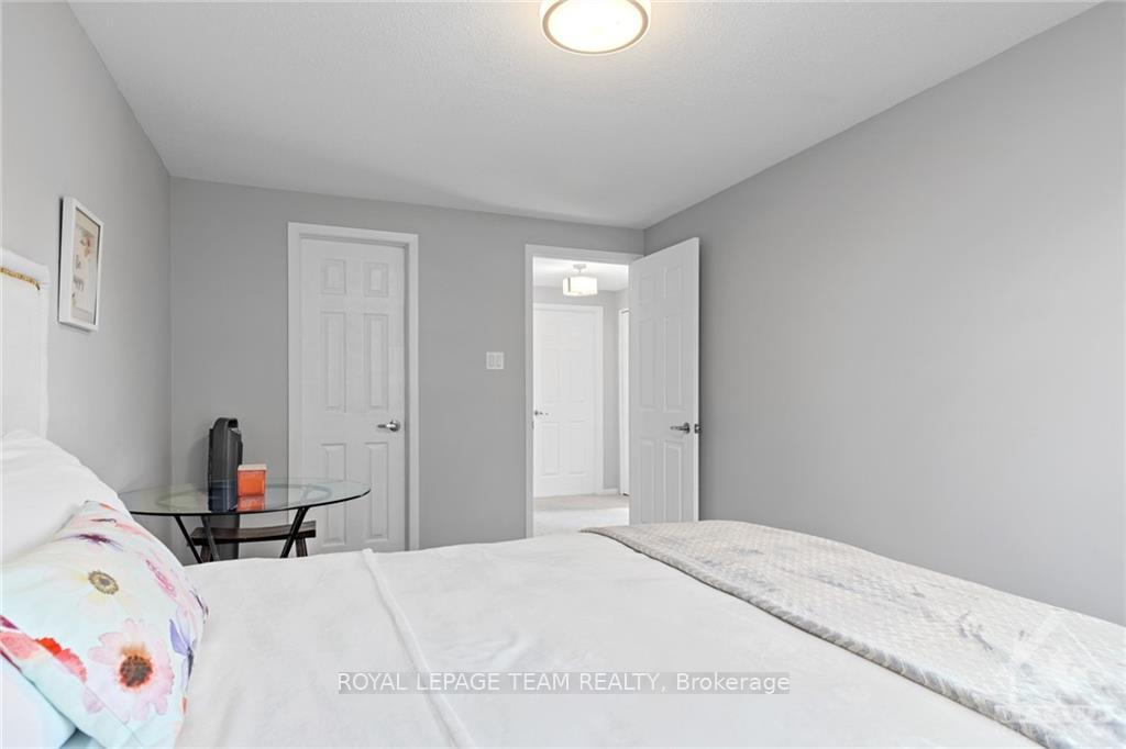 Photo 18 of 196 Larkin Drive, Ottawa, Barrhaven - Pheasant Run — HOMEH