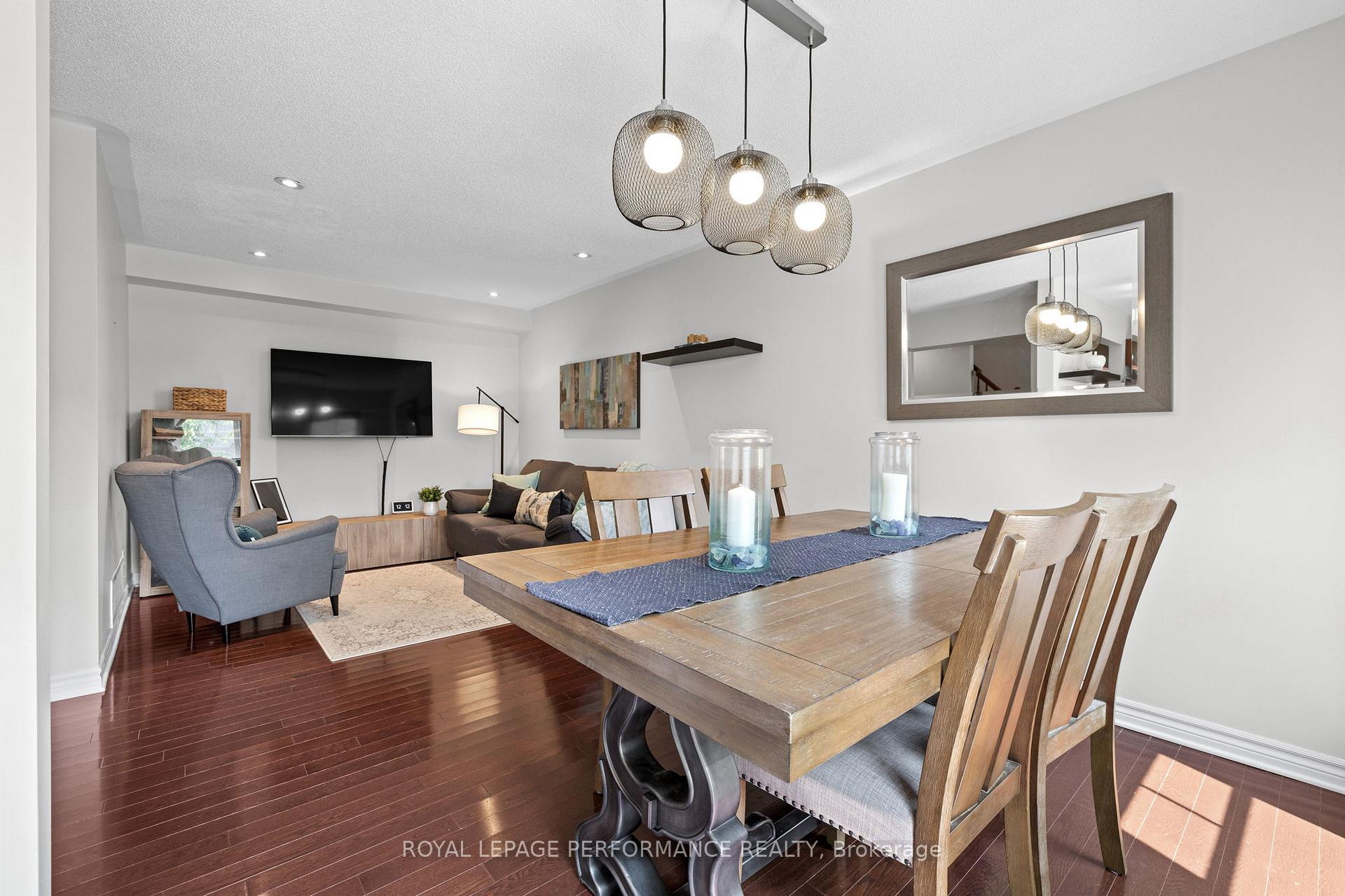Photo 11 of 2527 Waterlilly Way, Ottawa, Barrhaven - Heritage Park — HOMEH