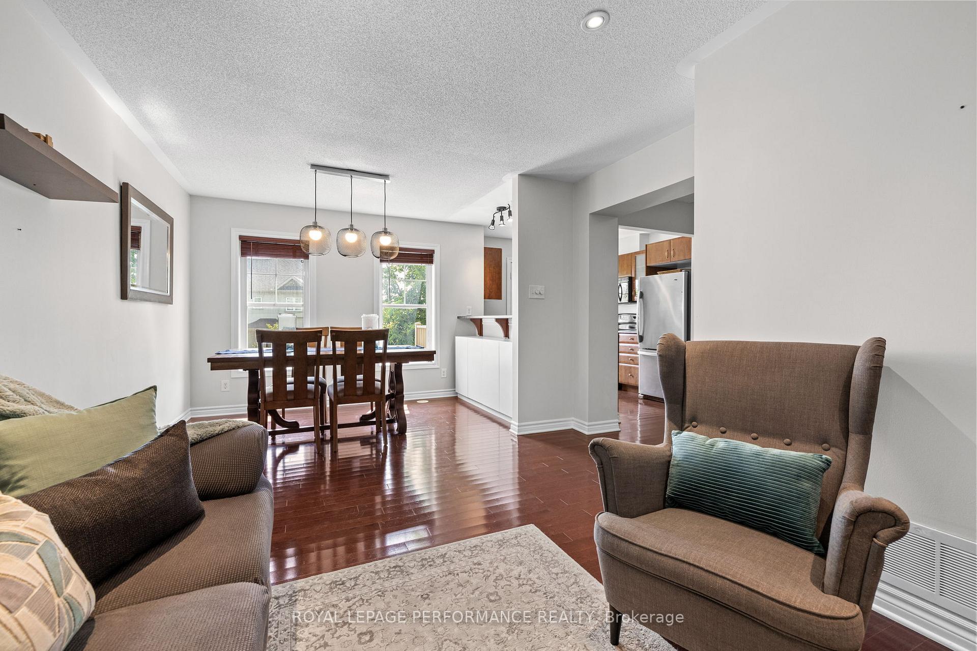 Photo 16 of 2527 Waterlilly Way, Ottawa, Barrhaven - Heritage Park — HOMEH