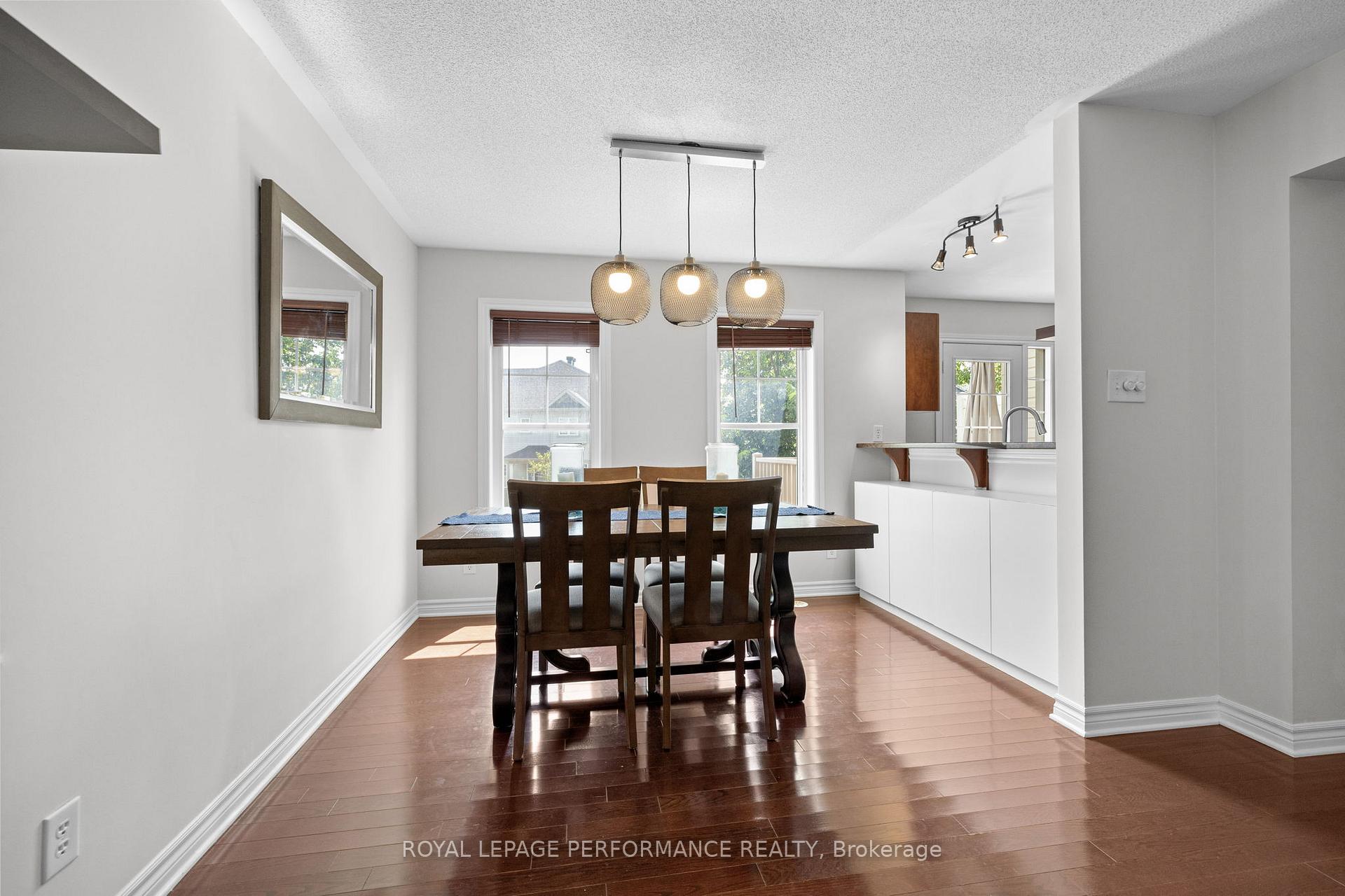 Photo 19 of 2527 Waterlilly Way, Ottawa, Barrhaven - Heritage Park — HOMEH