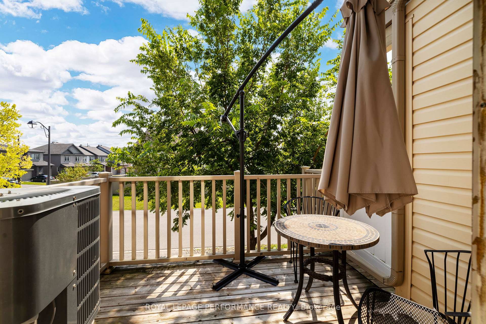 Photo 28 of 2527 Waterlilly Way, Ottawa, Barrhaven - Heritage Park — HOMEH