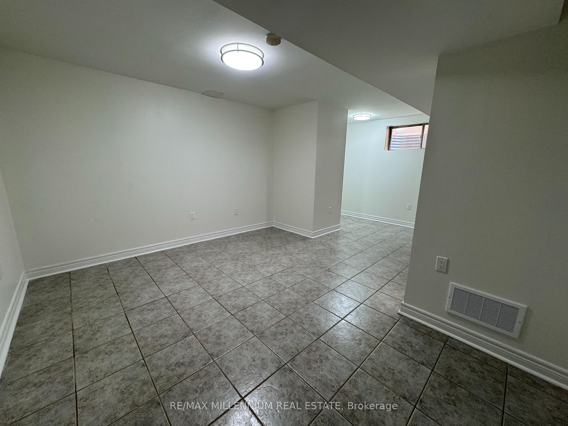 Photo 6 of Unit BSMT, 98 Letty Avenue, Brampton, Fletcher's West — HOMEH