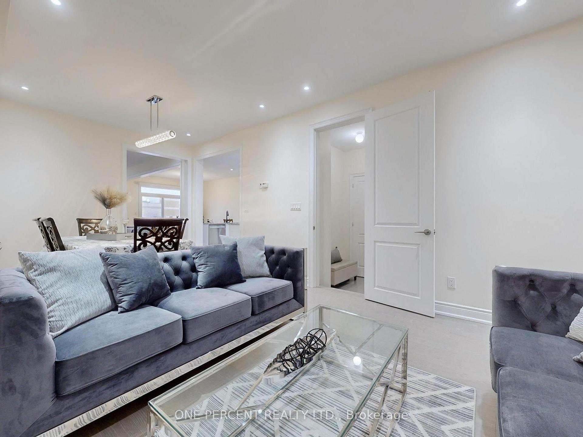 Photo 9 of 107 Vellore Park Avenue, Vaughan, Vellore Village — HOMEH