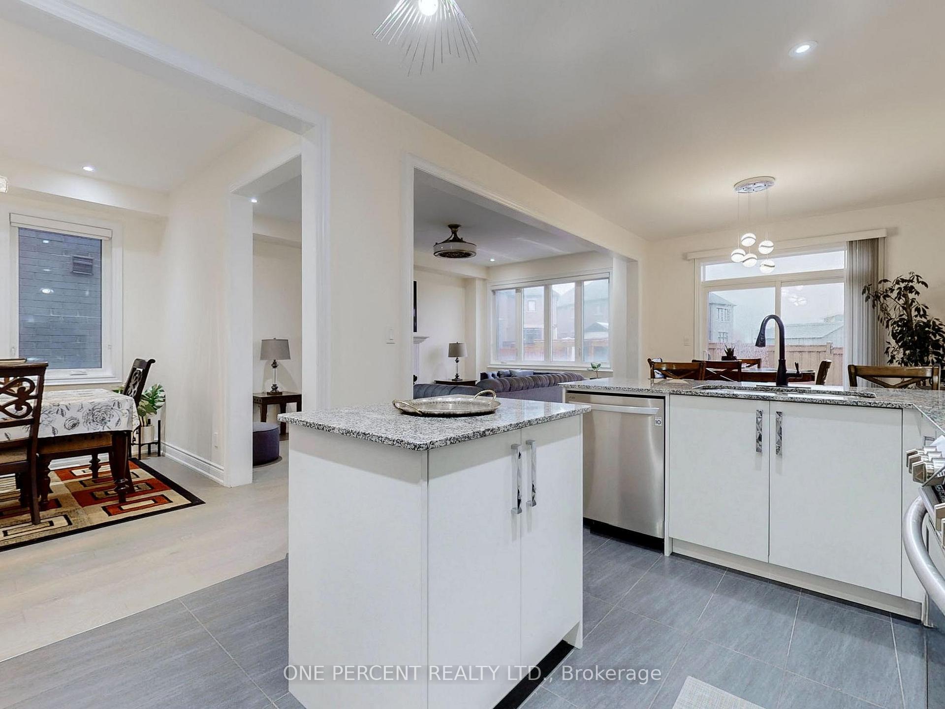 Photo 15 of 107 Vellore Park Avenue, Vaughan, Vellore Village — HOMEH