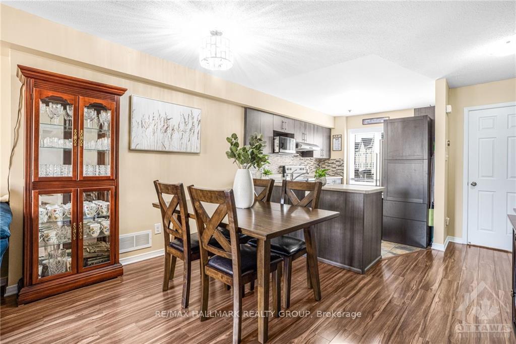 Photo 7 of 422 Sadar, Ottawa, Barrhaven - Cedargrove/Fraserdale — HOMEH