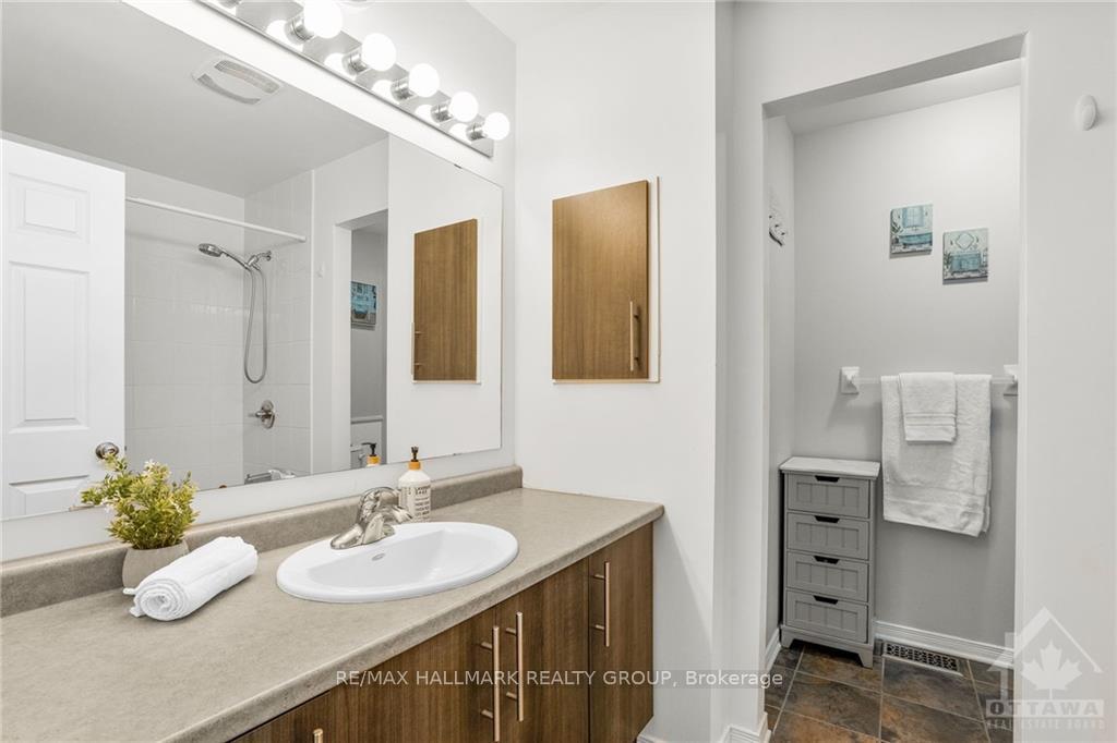 Photo 14 of 422 Sadar, Ottawa, Barrhaven - Cedargrove/Fraserdale — HOMEH