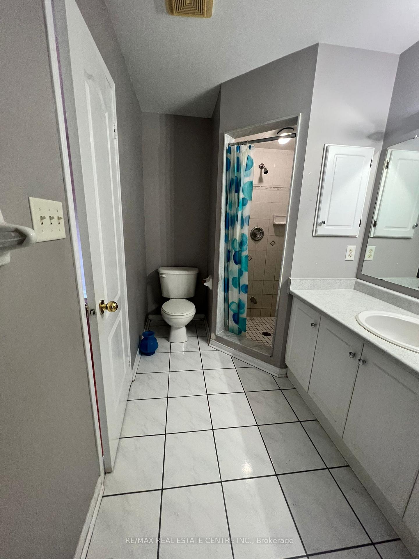 Photo 10 of Unit Upper, 18 Legacy Lane, Brampton, Fletcher's Creek Village — HOMEH