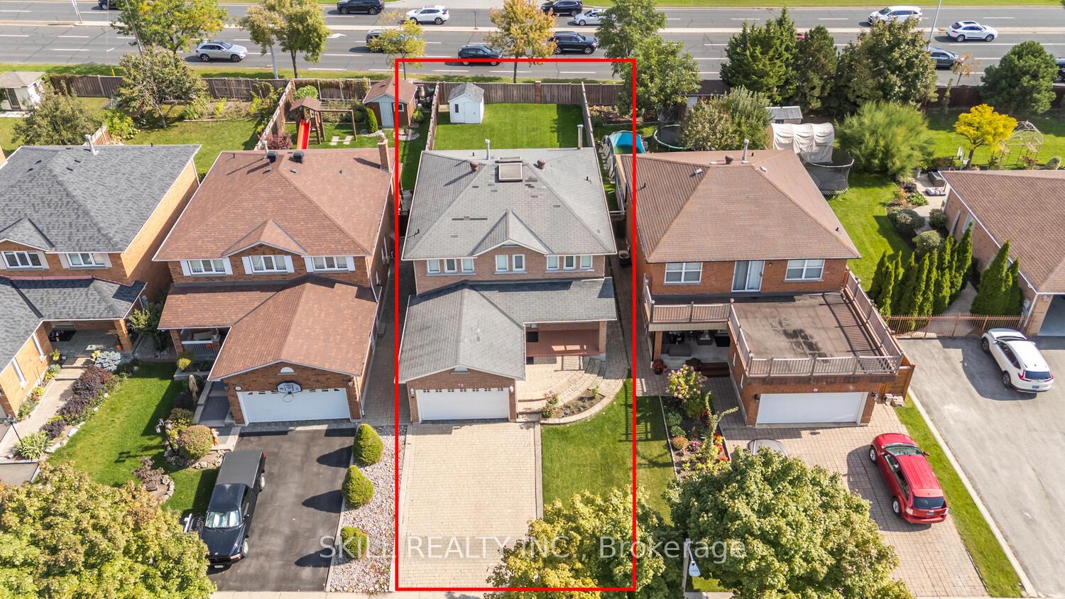 Photo 3 of 49 Amy Court, Vaughan, East Woodbridge — HOMEH