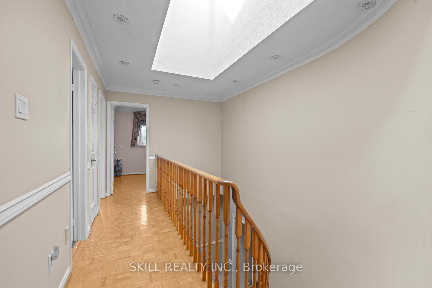 Photo 18 of 49 Amy Court, Vaughan, East Woodbridge — HOMEH