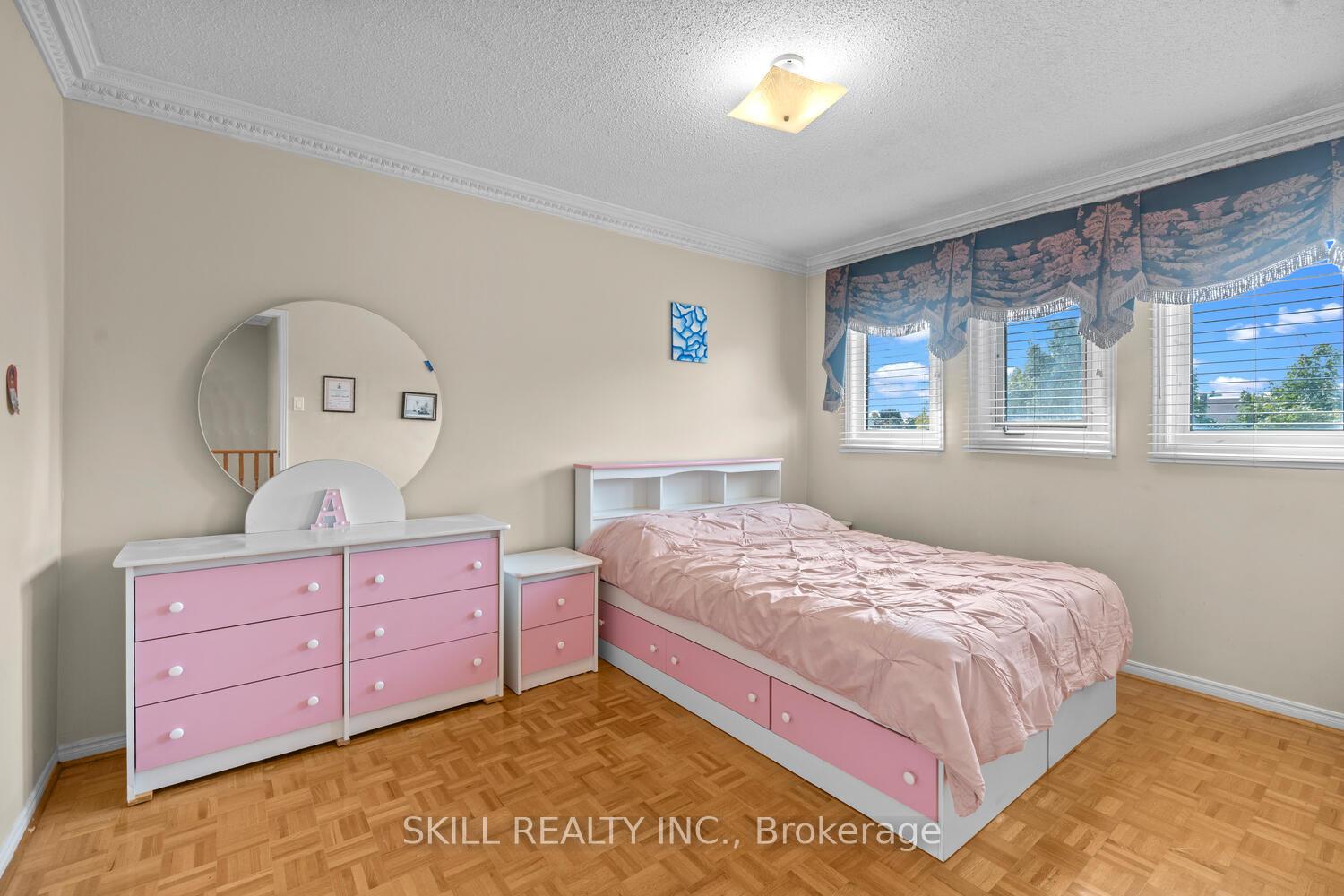 Photo 22 of 49 Amy Court, Vaughan, East Woodbridge — HOMEH