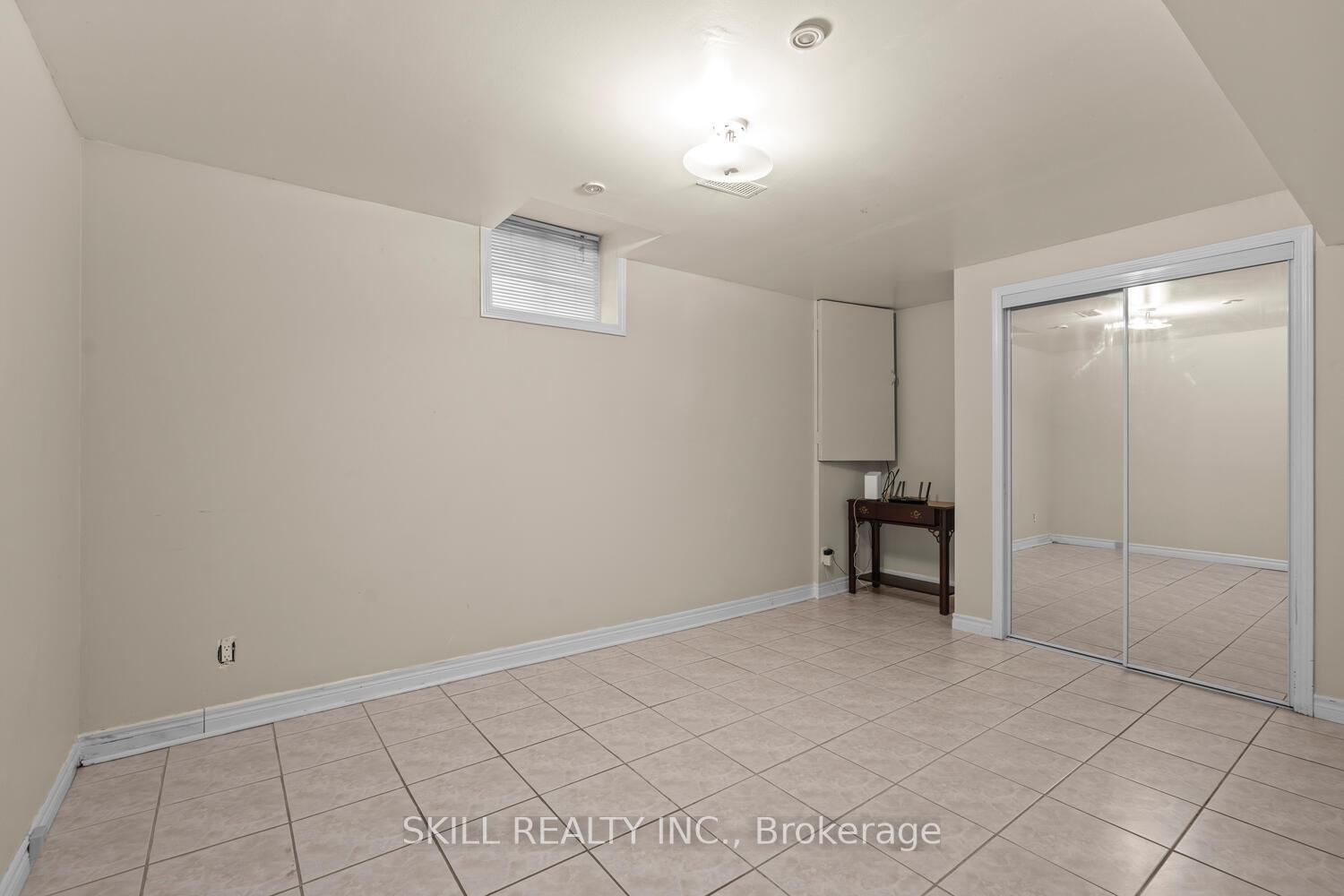 Photo 29 of 49 Amy Court, Vaughan, East Woodbridge — HOMEH