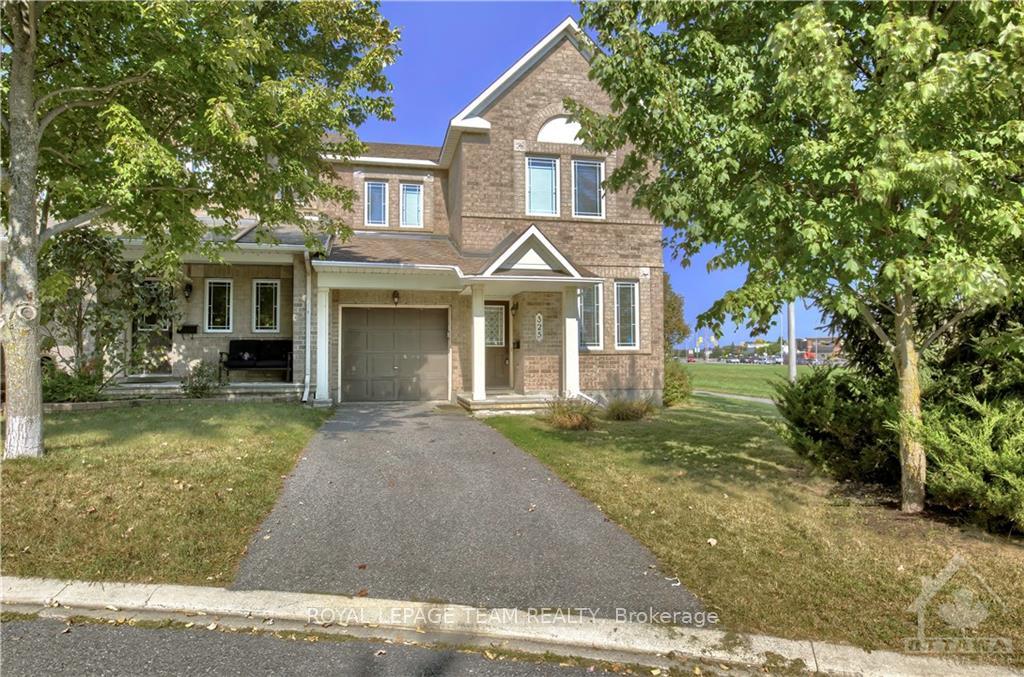 Photo 1 of 325 Bakewell Crescent, Ottawa, Barrhaven - Strandherd — HOMEH