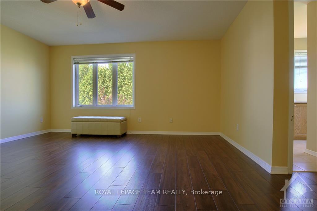 Photo 13 of 325 Bakewell Crescent, Ottawa, Barrhaven - Strandherd — HOMEH