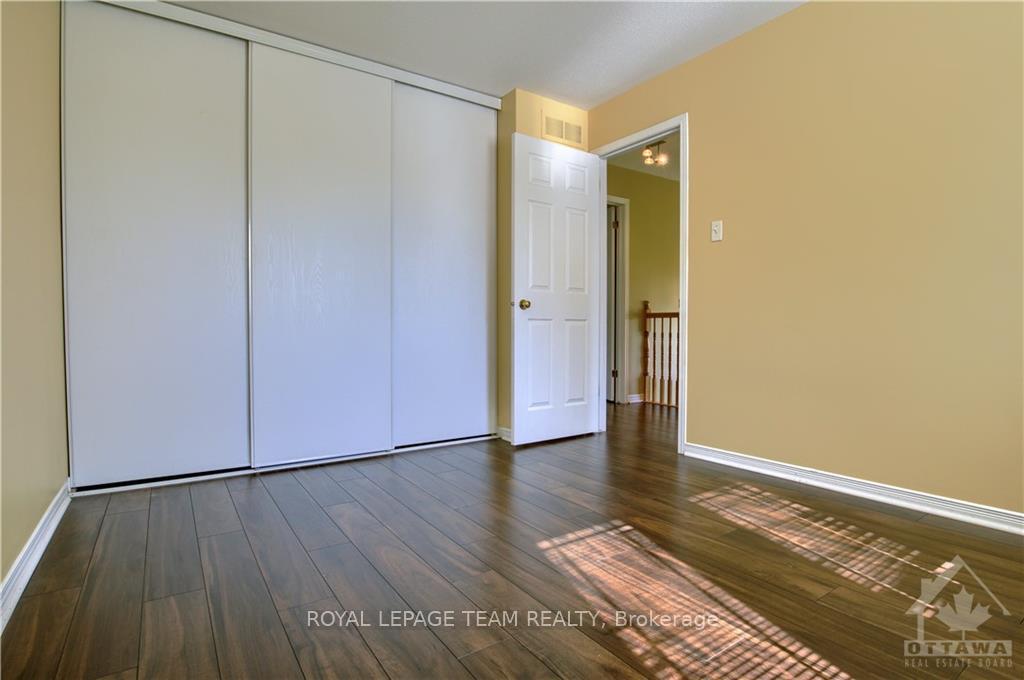 Photo 17 of 325 Bakewell Crescent, Ottawa, Barrhaven - Strandherd — HOMEH