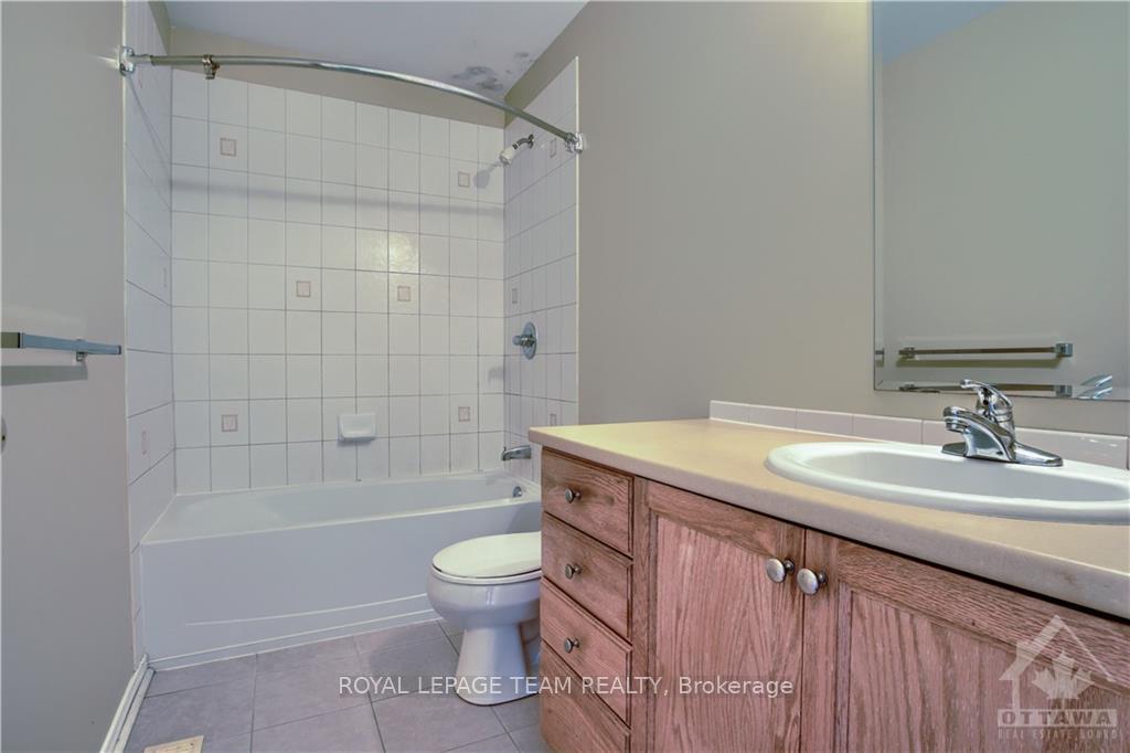 Photo 20 of 325 Bakewell Crescent, Ottawa, Barrhaven - Strandherd — HOMEH