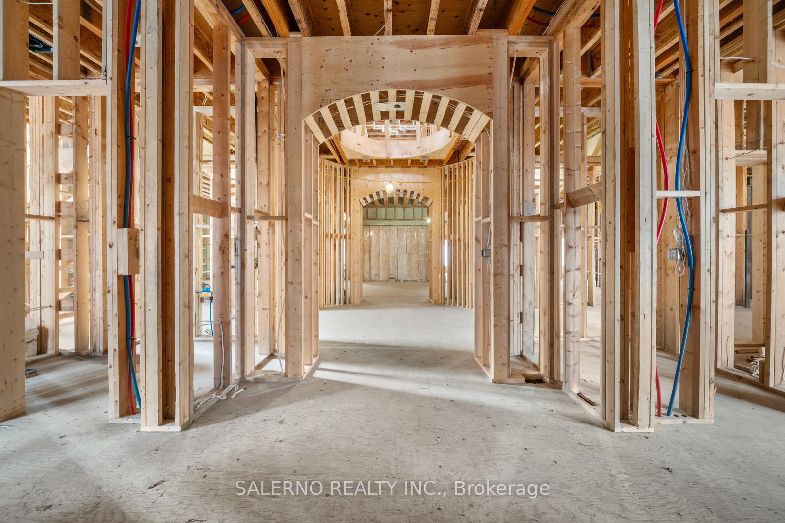 Photo 8 of 191 Old Humber Crescent, Vaughan, Kleinburg — HOMEH