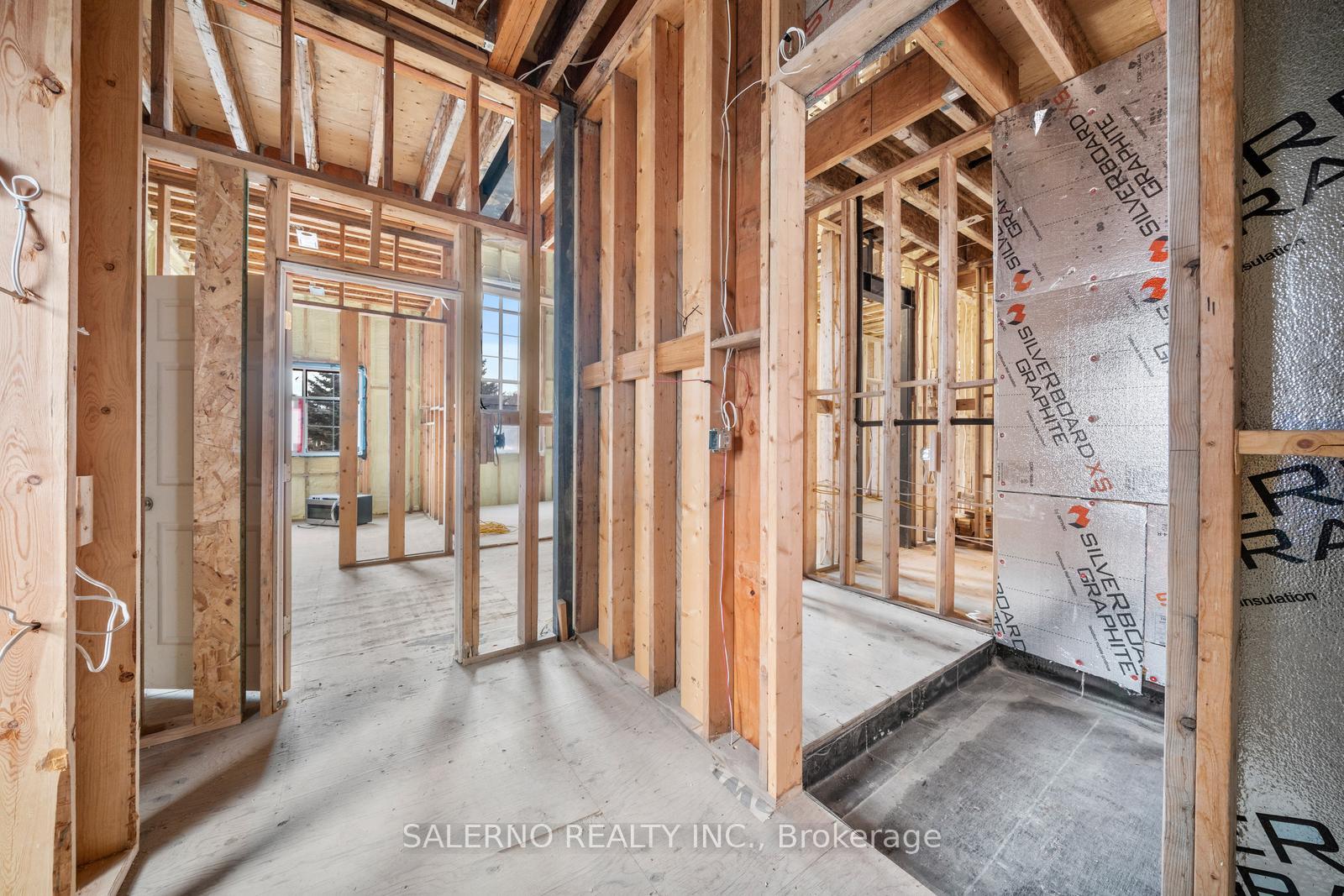 Photo 13 of 191 Old Humber Crescent, Vaughan, Kleinburg — HOMEH