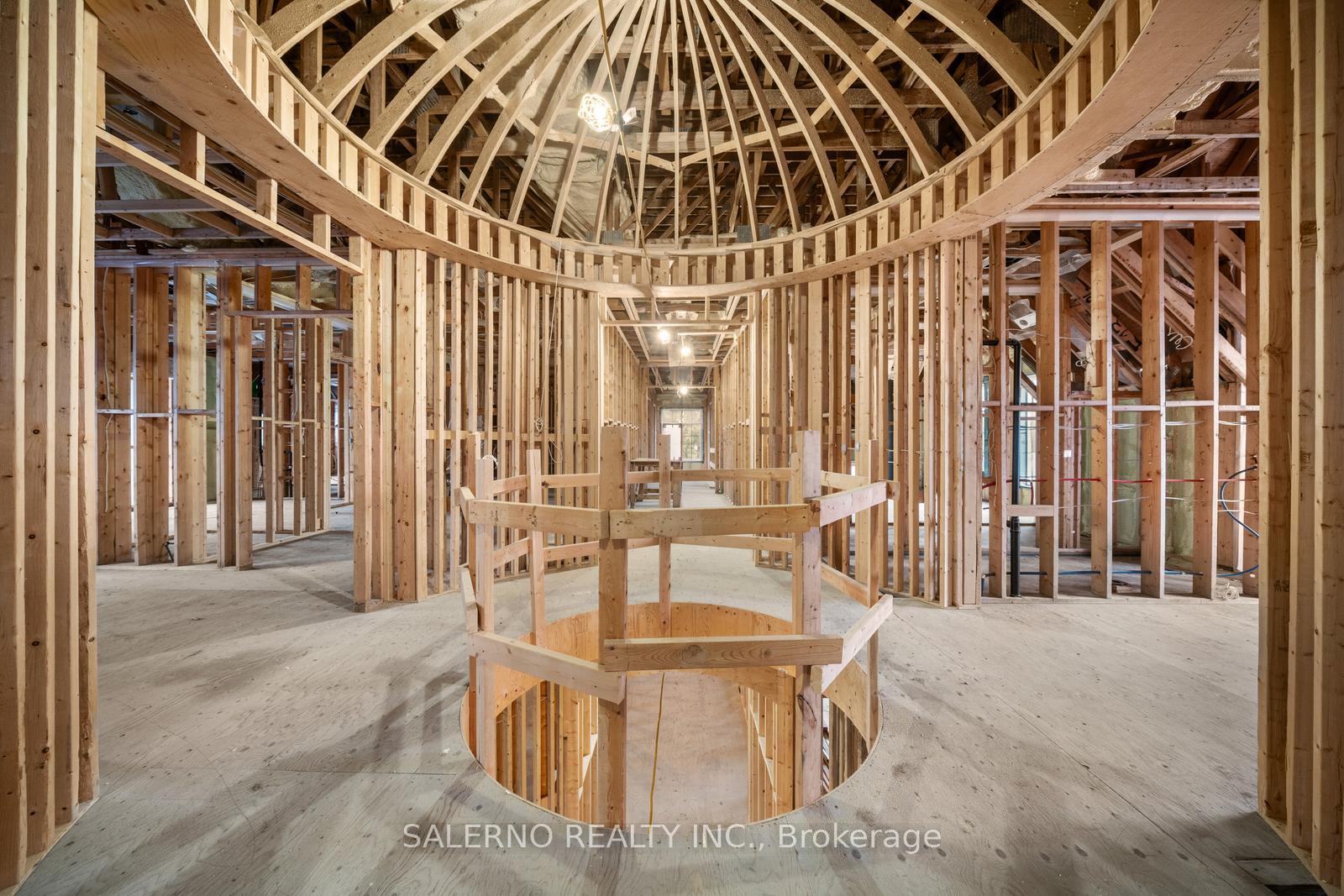 Photo 18 of 191 Old Humber Crescent, Vaughan, Kleinburg — HOMEH