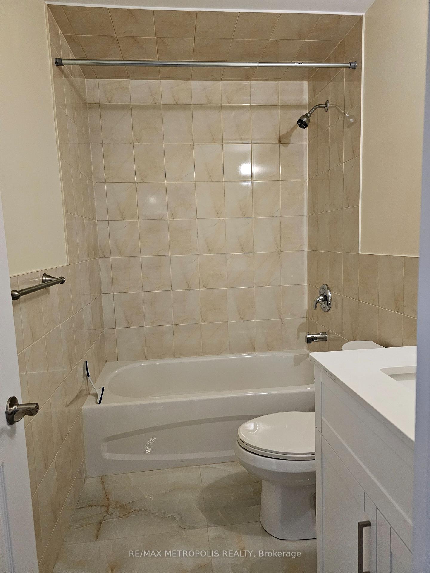 Photo 7 of Unit BSMT, 25 Stoneylake Avenue, Brampton, Madoc — HOMEH