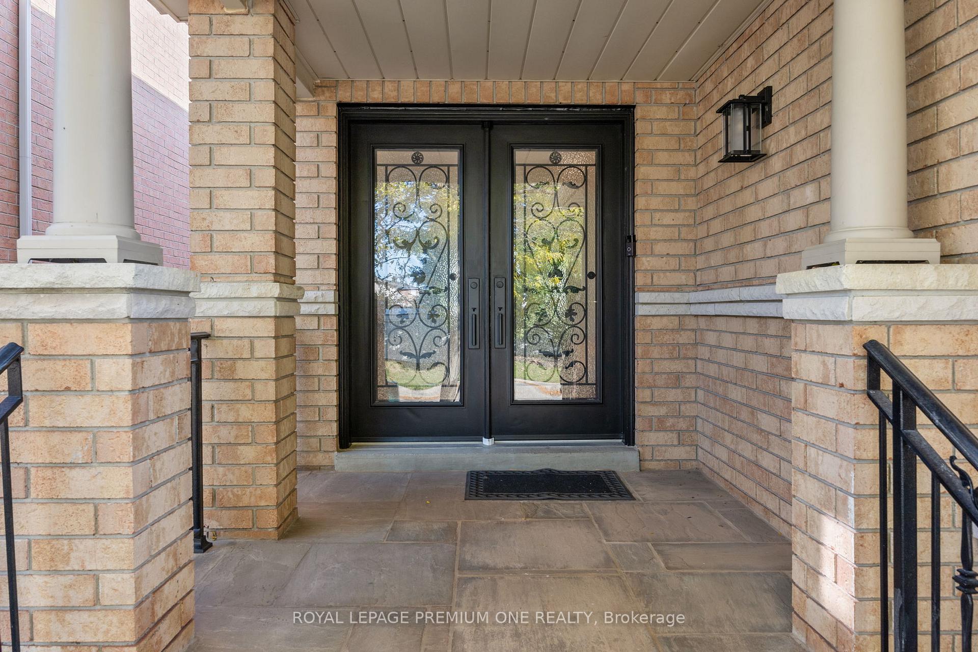 Photo 3 of 9 Colle Melito Way, Vaughan, Sonoma Heights — HOMEH