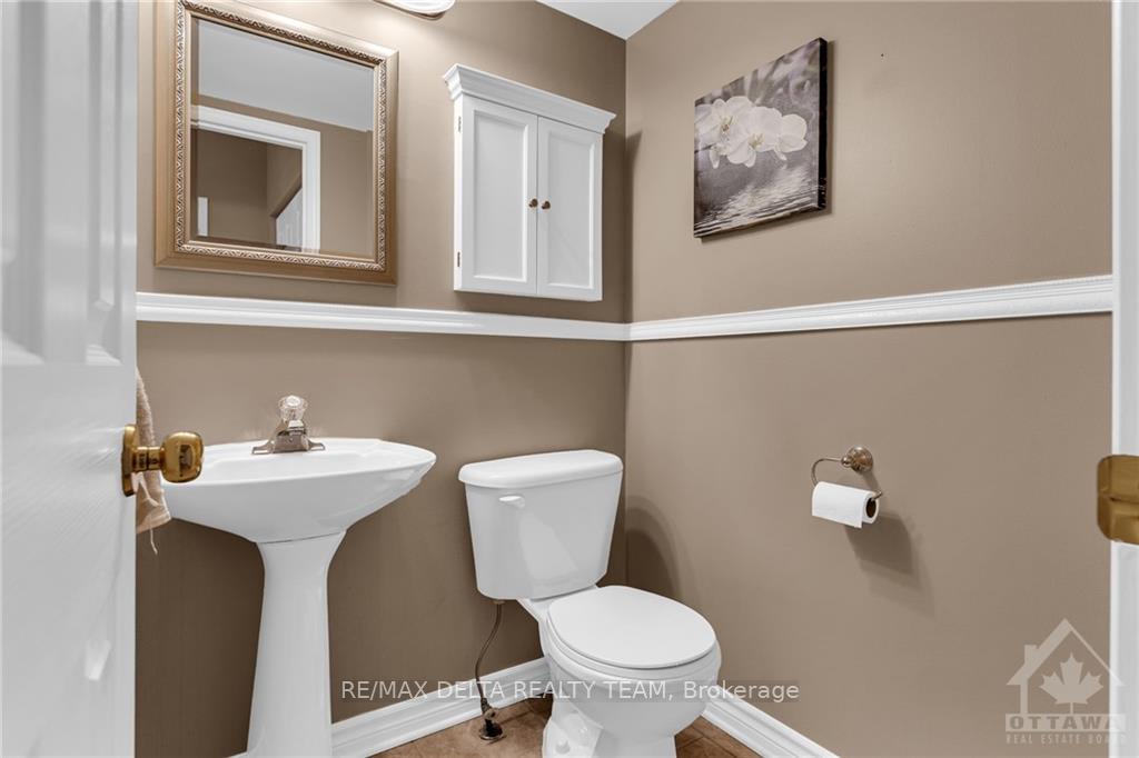 Photo 7 of 14 Boulder Way, Ottawa, Barrhaven - Longfields — HOMEH