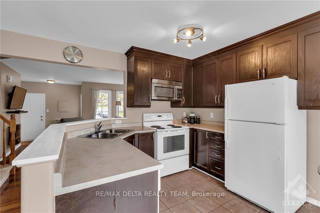 Photo 12 of 14 Boulder Way, Ottawa, Barrhaven - Longfields — HOMEH