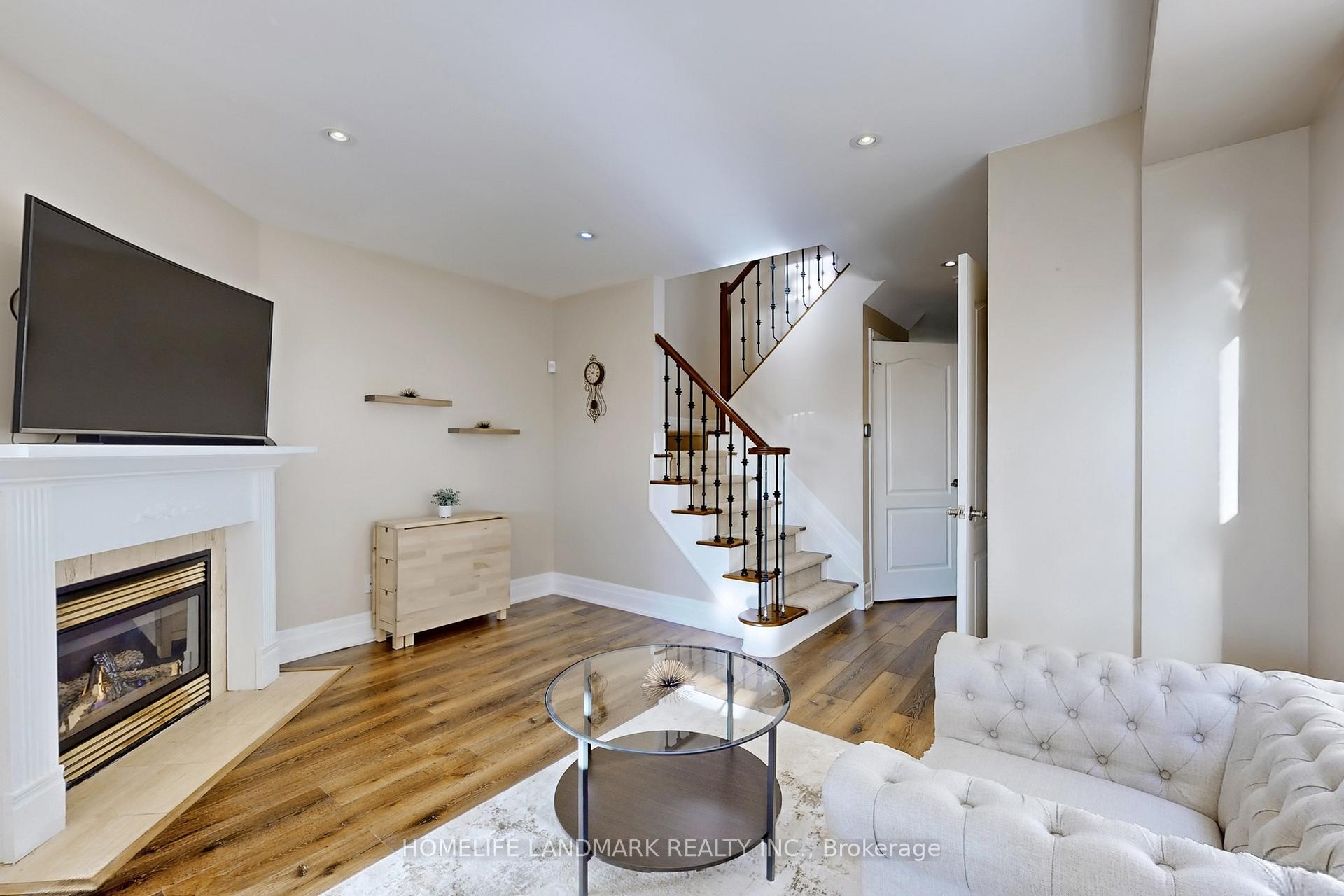 Photo 8 of 37 Del Francesco Way, Vaughan, Vellore Village — HOMEH