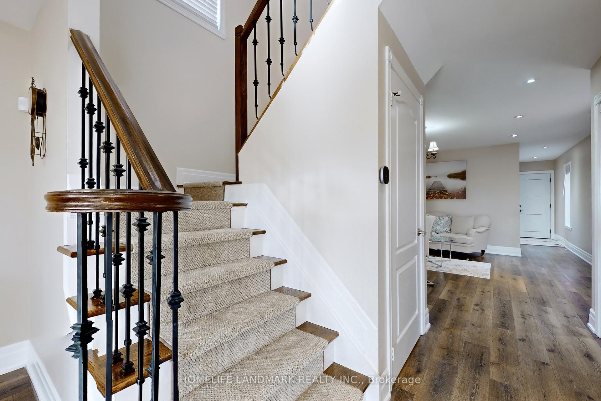 Photo 15 of 37 Del Francesco Way, Vaughan, Vellore Village — HOMEH