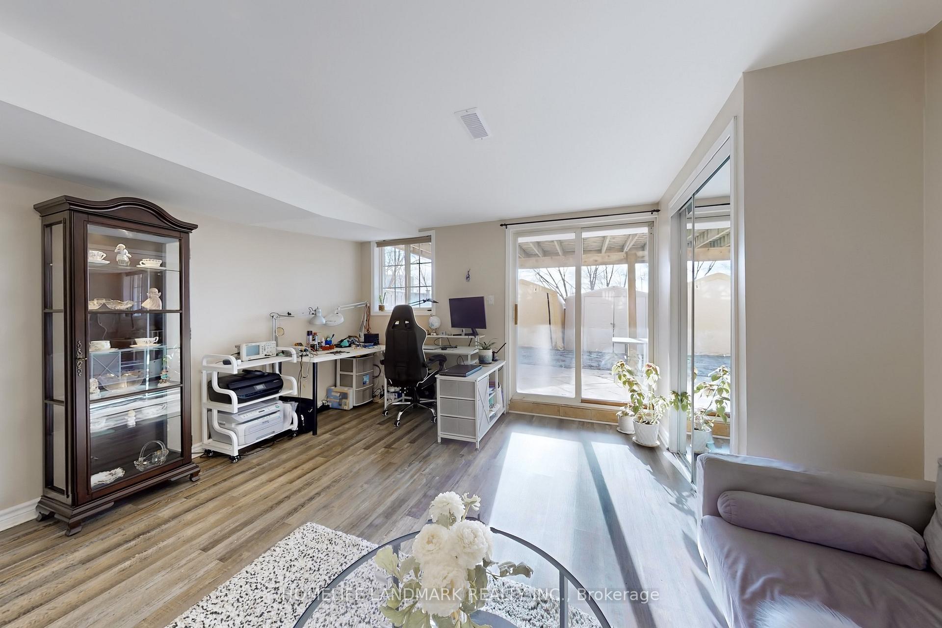 Photo 27 of 37 Del Francesco Way, Vaughan, Vellore Village — HOMEH