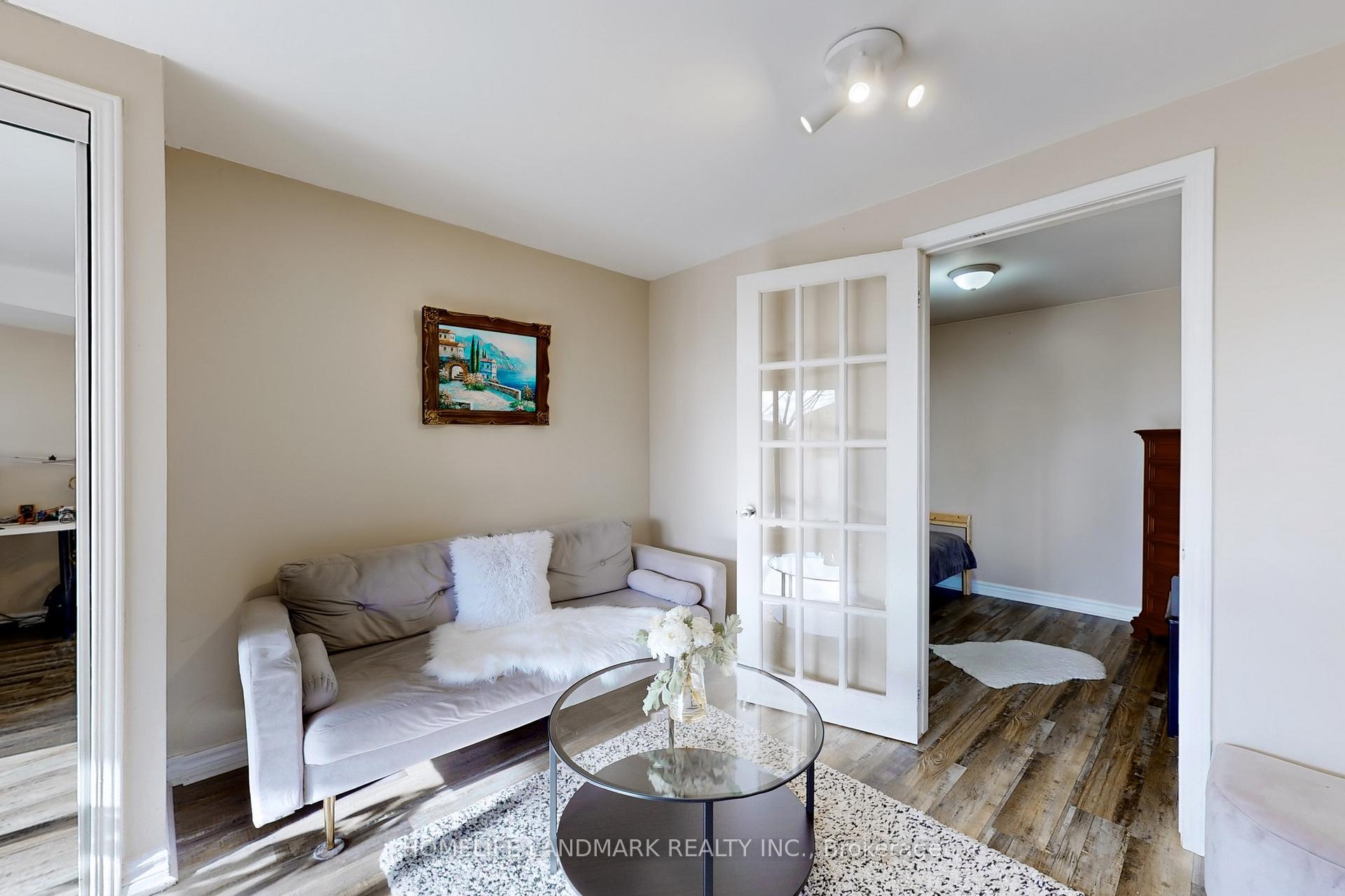Photo 29 of 37 Del Francesco Way, Vaughan, Vellore Village — HOMEH
