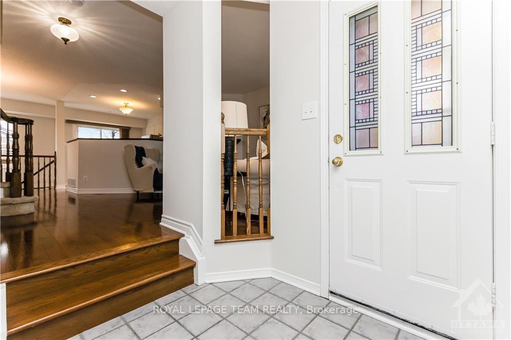 Photo 3 of 77 Mullcraft Crescent, Ottawa, Barrhaven - Longfields — HOMEH