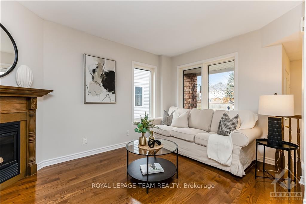 Photo 5 of 77 Mullcraft Crescent, Ottawa, Barrhaven - Longfields — HOMEH