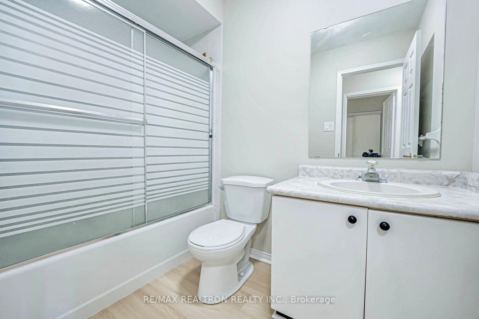 Photo 34 of 32 Kelso Crescent, Vaughan, Maple — HOMEH