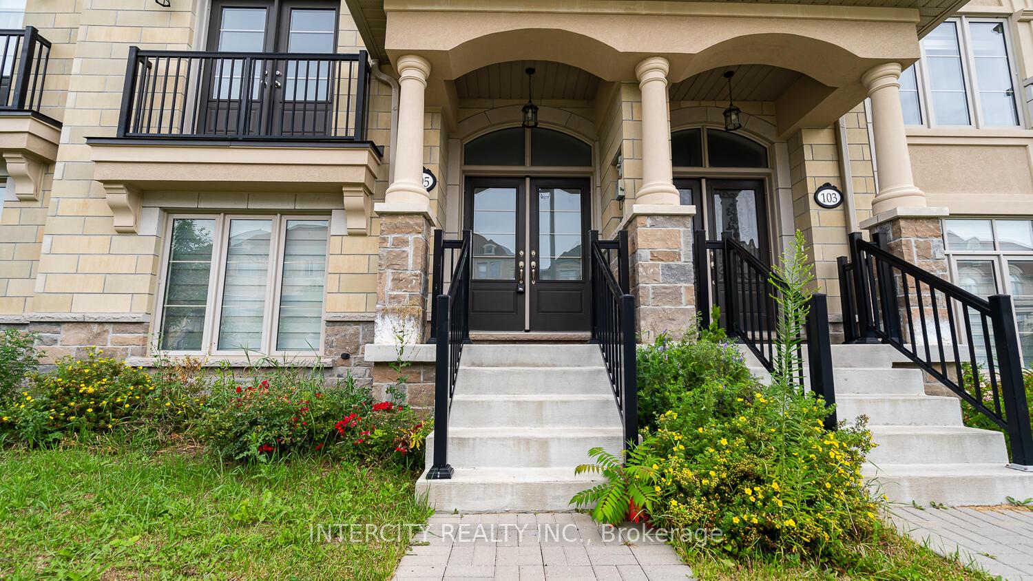 Photo 3 of 105 Grand Trunk Avenue, Vaughan, Patterson — HOMEH