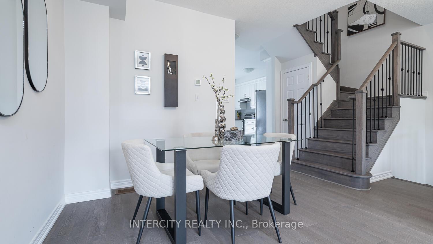 Photo 7 of 105 Grand Trunk Avenue, Vaughan, Patterson — HOMEH