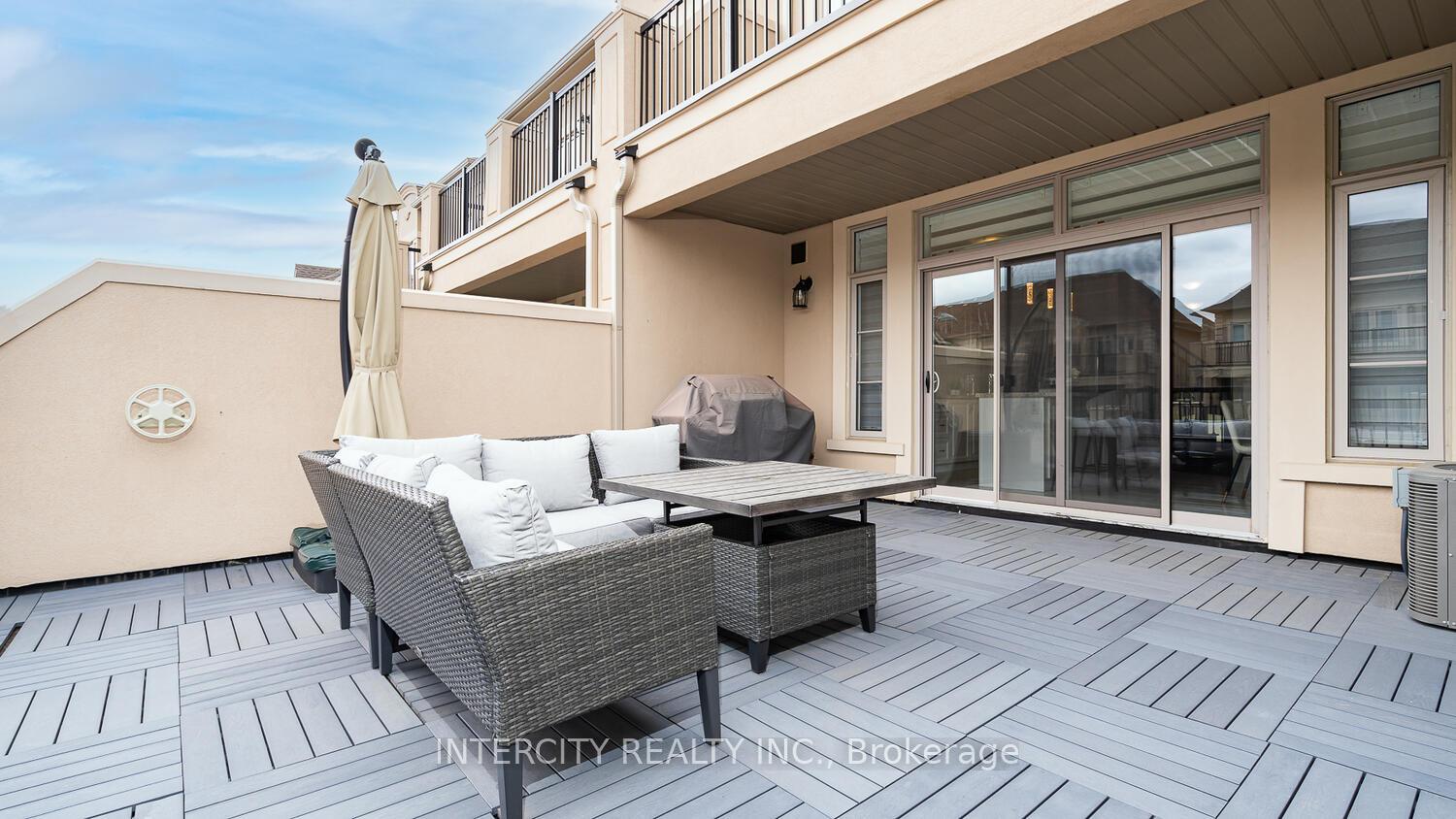 Photo 17 of 105 Grand Trunk Avenue, Vaughan, Patterson — HOMEH