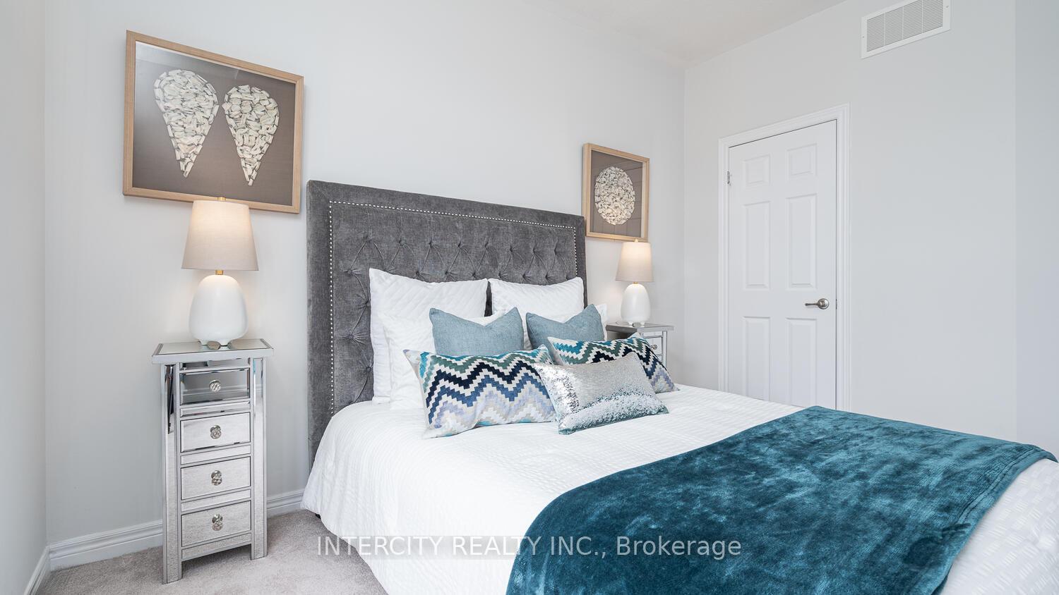 Photo 26 of 105 Grand Trunk Avenue, Vaughan, Patterson — HOMEH