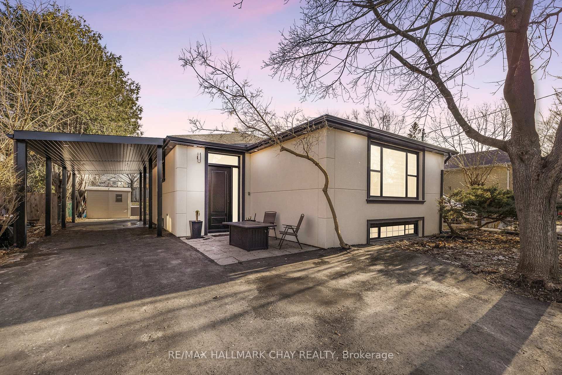 Front of Unit Lower, 69 Richardson Drive