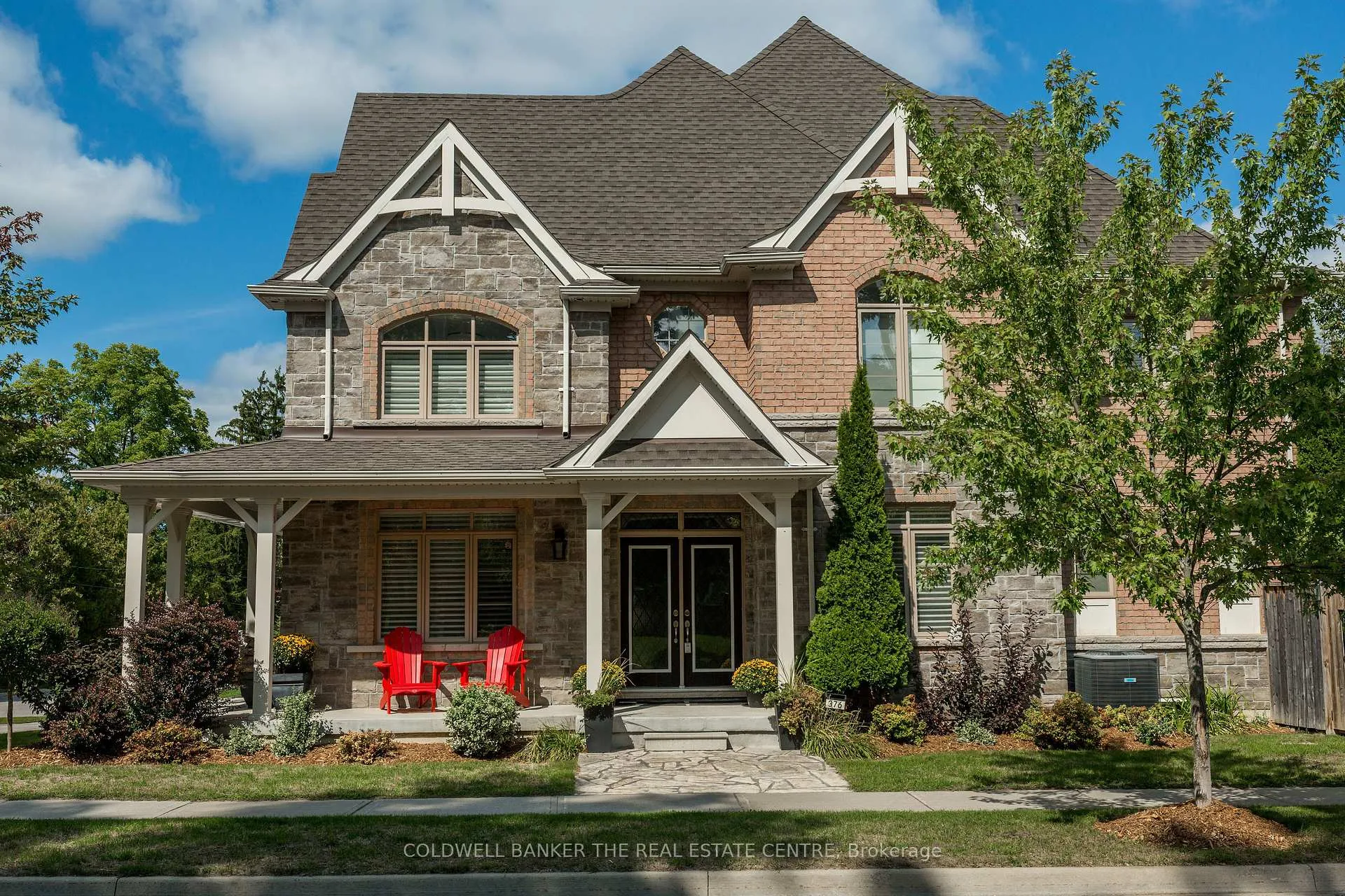 Photo 3 of 376 Tollendal Mill Road, Barrie, South Shore — HOMEH