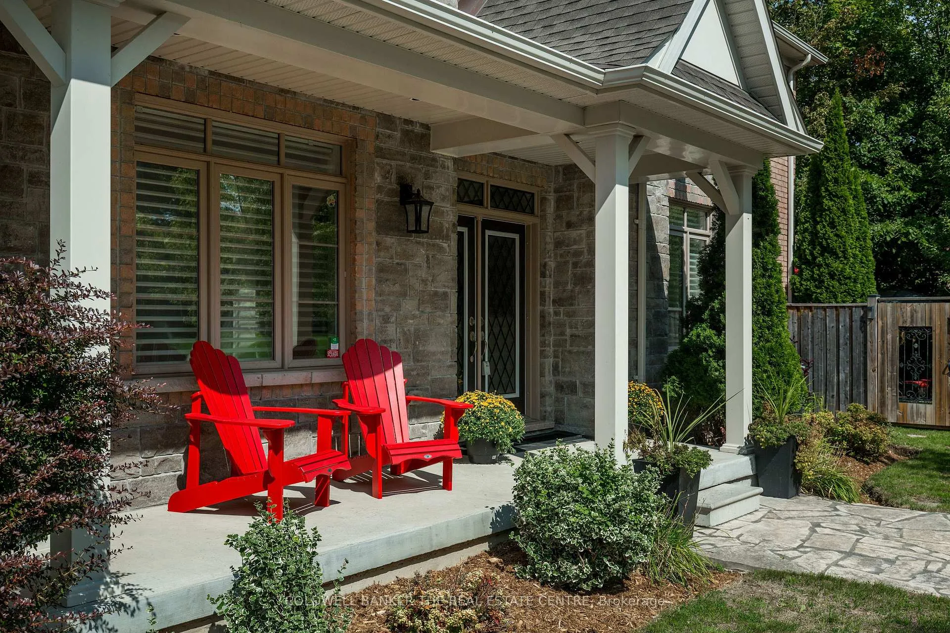 Photo 5 of 376 Tollendal Mill Road, Barrie, South Shore — HOMEH
