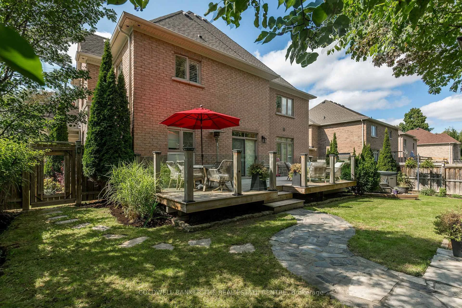 Photo 40 of 376 Tollendal Mill Road, Barrie, South Shore — HOMEH