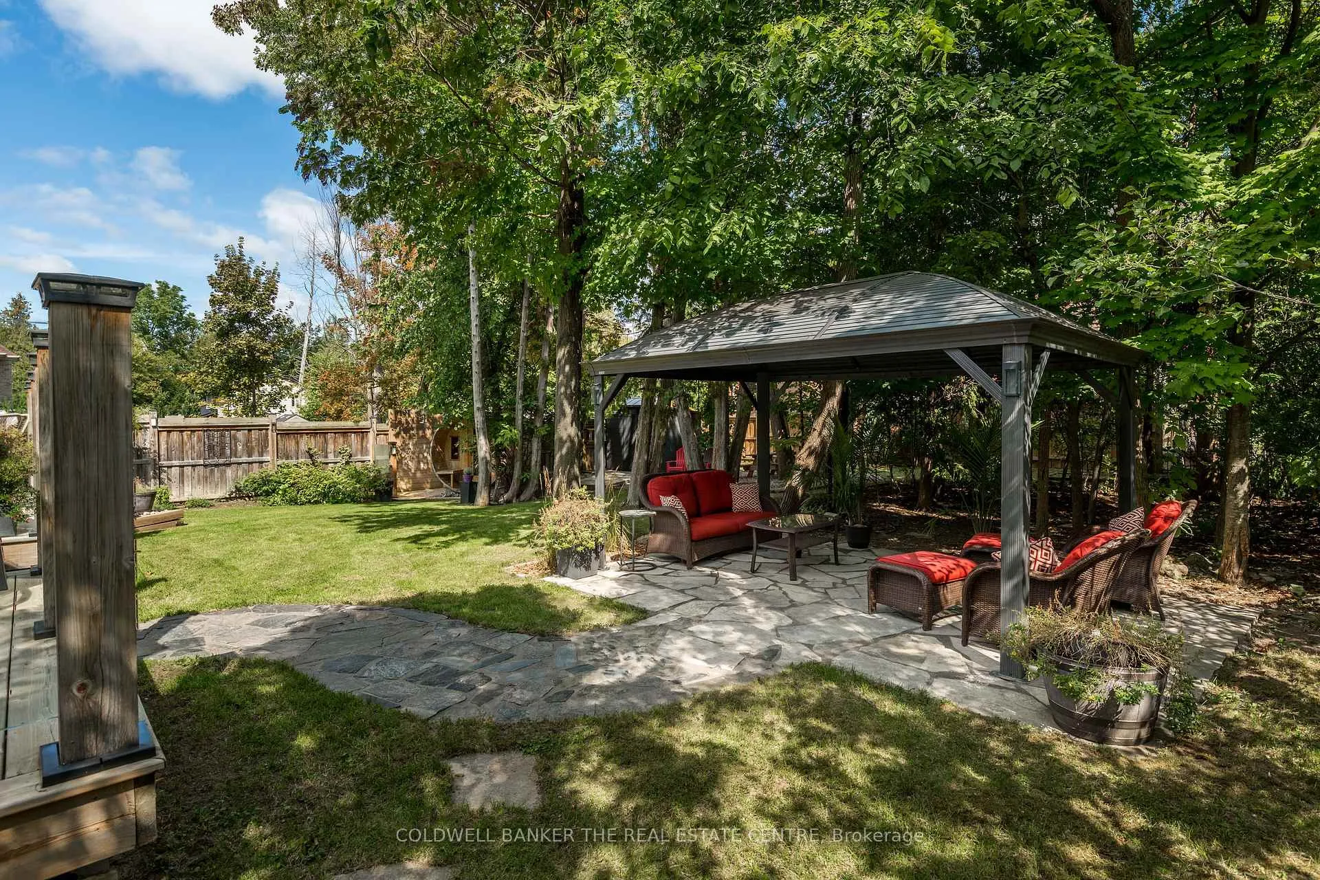 Photo 41 of 376 Tollendal Mill Road, Barrie, South Shore — HOMEH