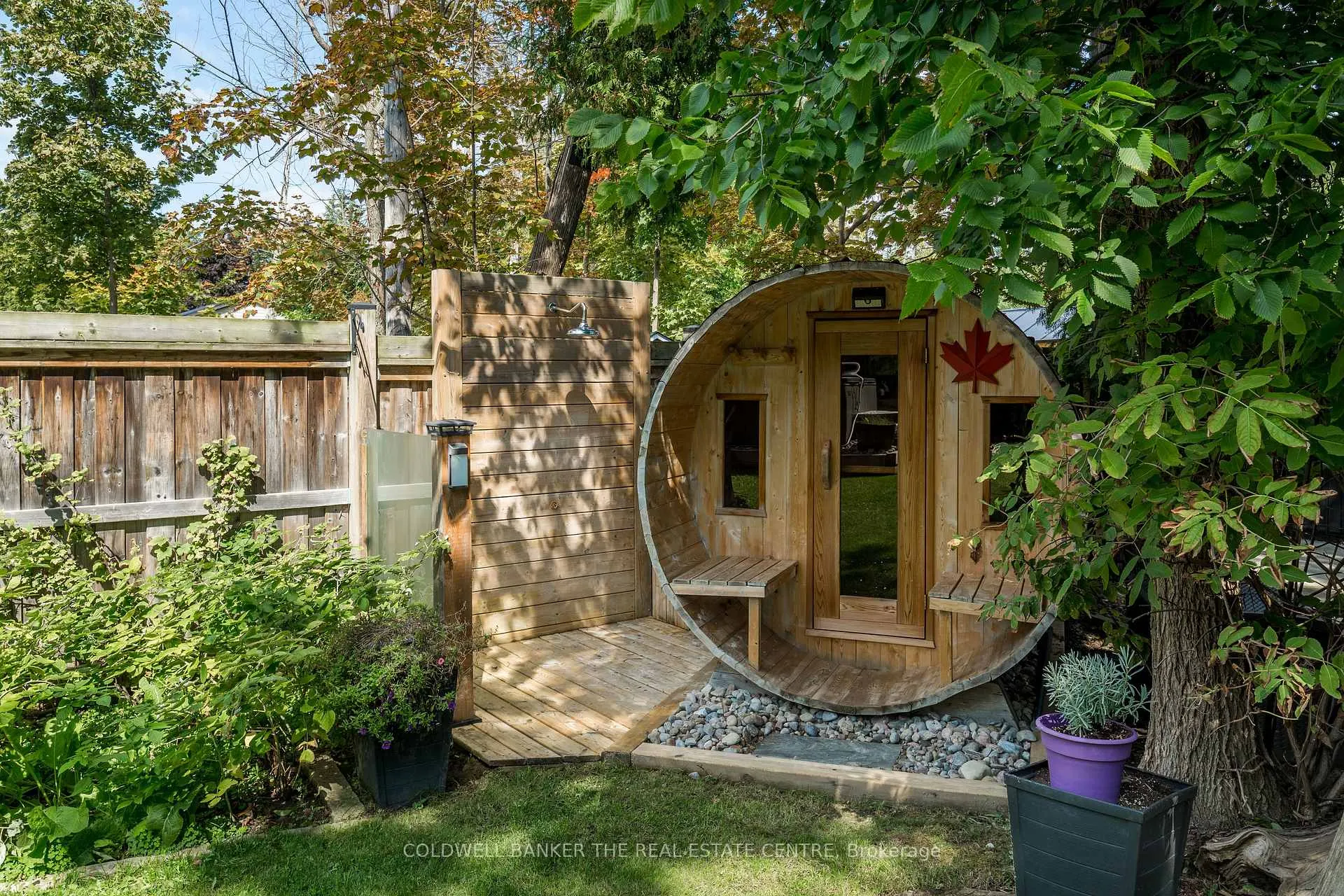 Photo 43 of 376 Tollendal Mill Road, Barrie, South Shore — HOMEH