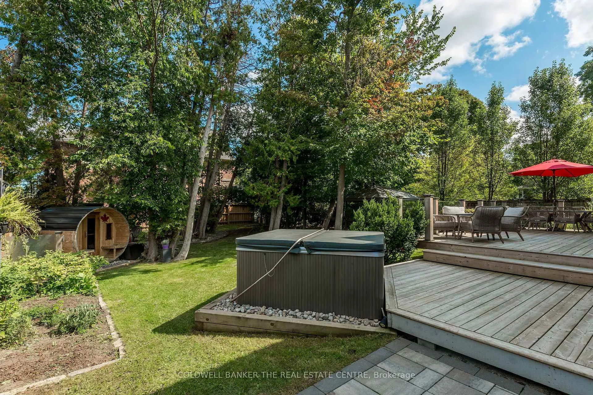 Photo 44 of 376 Tollendal Mill Road, Barrie, South Shore — HOMEH